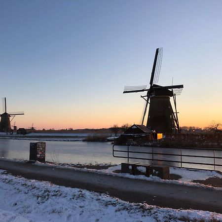 Voorhuis Aan De Lek Bed & Breakfast Nieuw-Lekkerland Bagian luar foto