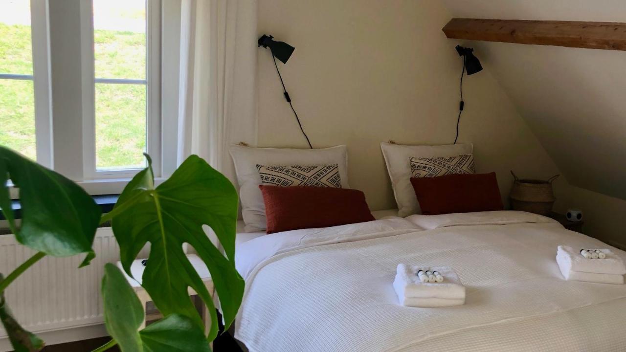Voorhuis Aan De Lek Bed & Breakfast Nieuw-Lekkerland Bagian luar foto