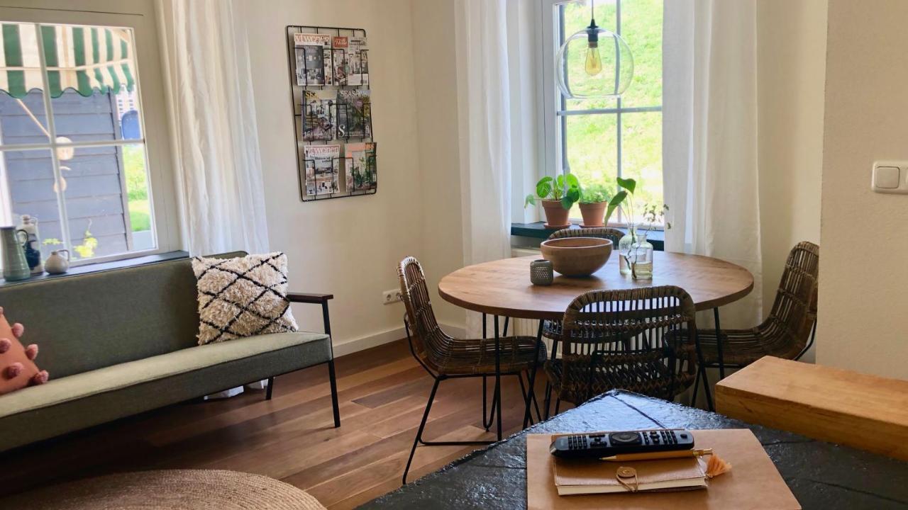 Voorhuis Aan De Lek Bed & Breakfast Nieuw-Lekkerland Bagian luar foto