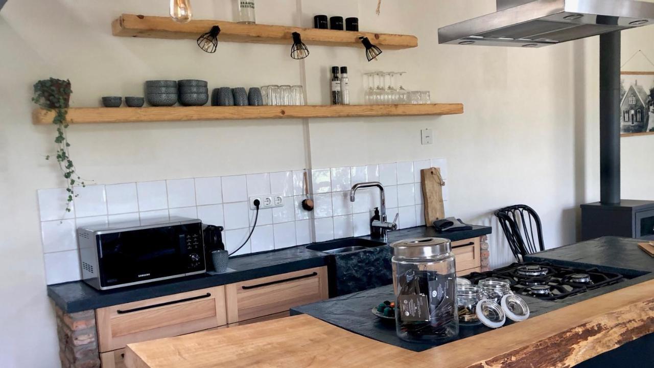Voorhuis Aan De Lek Bed & Breakfast Nieuw-Lekkerland Bagian luar foto